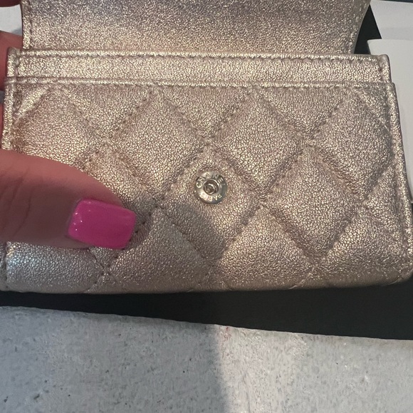 Chanel - Picture 15 of 16